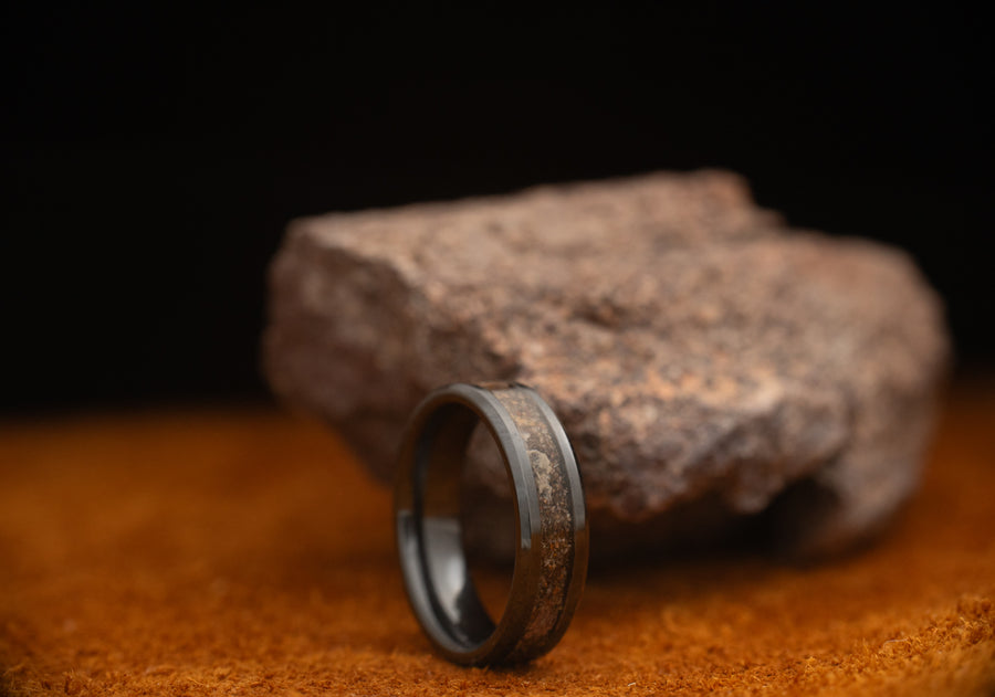 Epoch - Dinosaur Bone - Black Ceramic